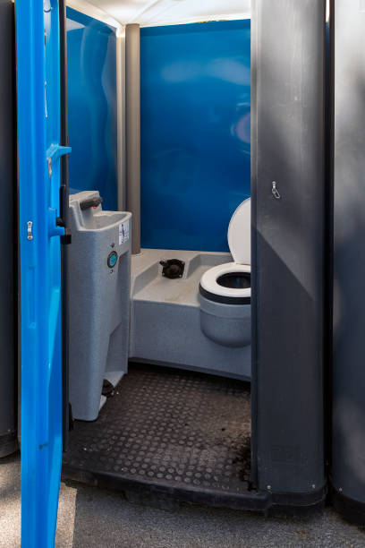 Portable Toilet Options We Offer in Eagle Point, OR
